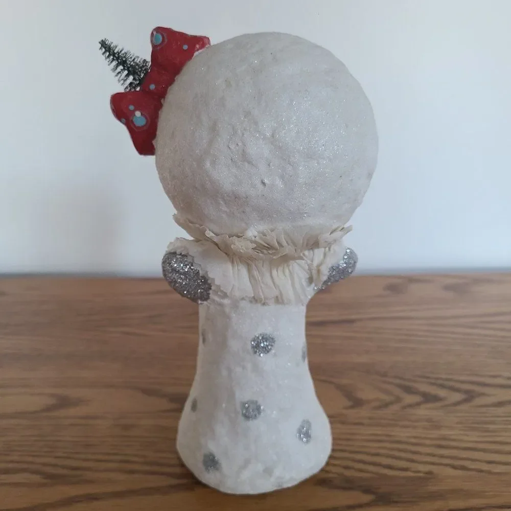 Whimsical Snow Woman Angel Mama With Snow Baby Shelf Sitter Winter Figurine VTG